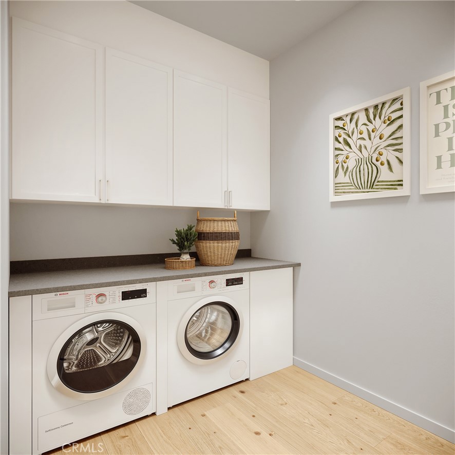 Del Prado Place - Residential