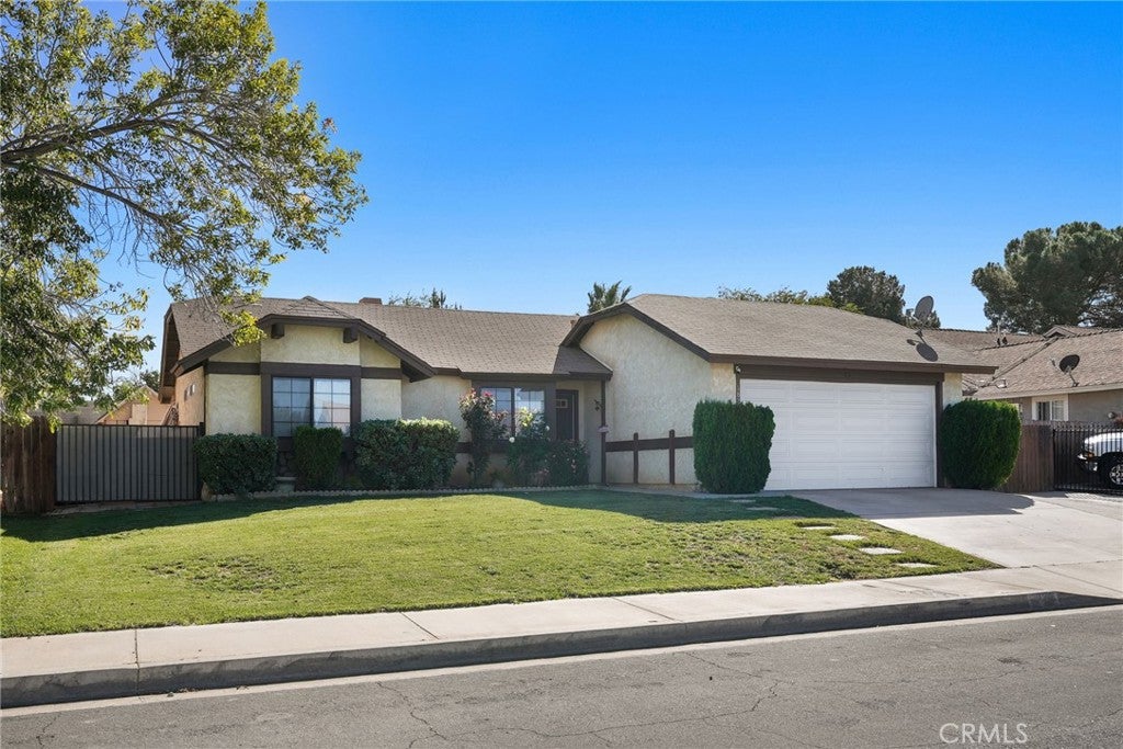 1820 E Avenue R10