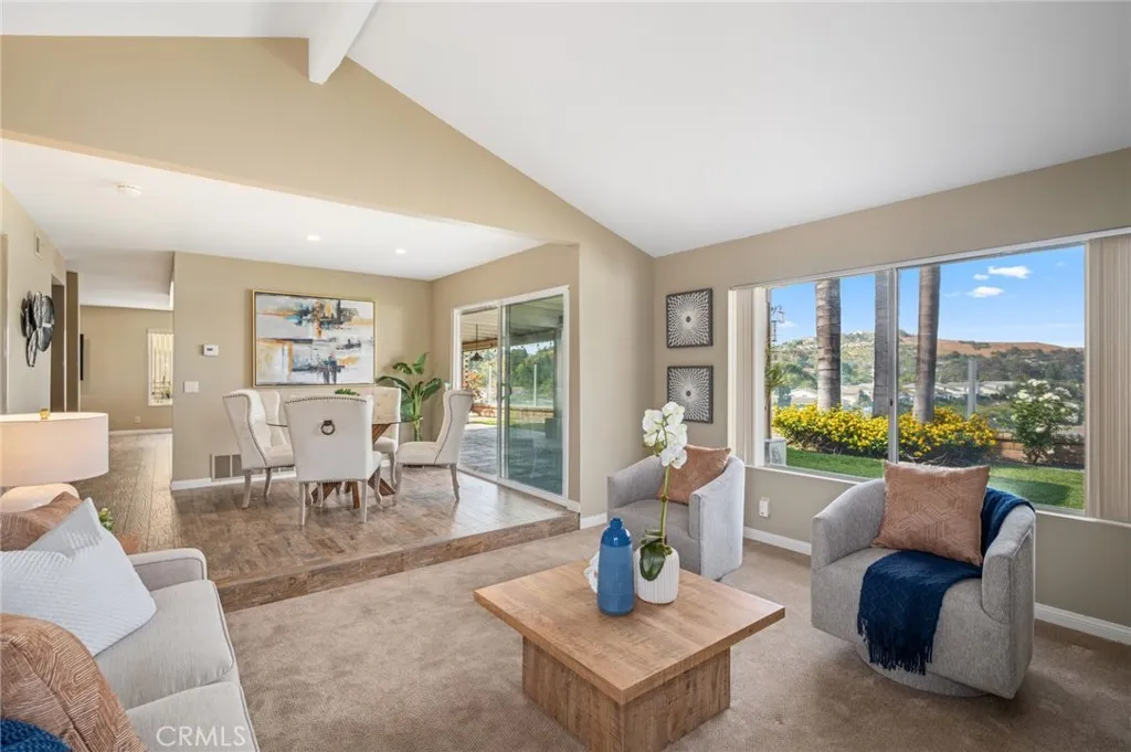 Anaheim Hills, California 92807, United States, 3 Bedrooms Bedrooms, ,3 BathroomsBathrooms,Residential,Active,159369