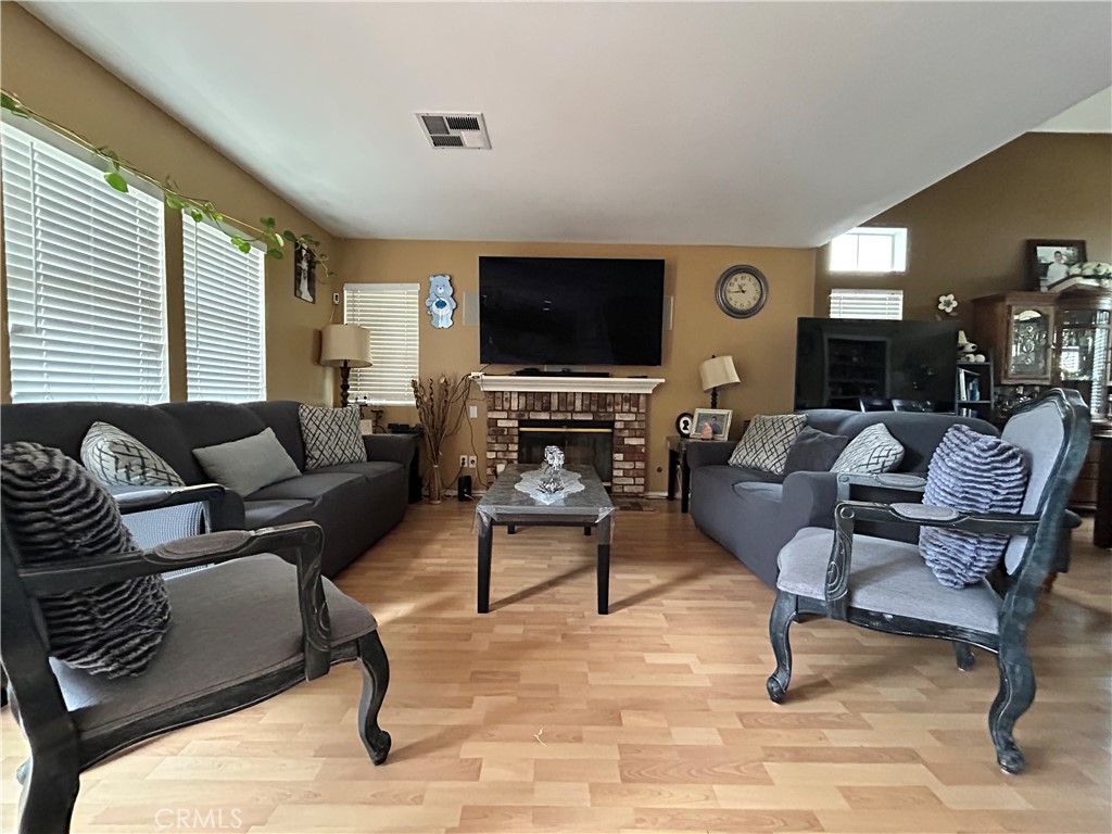 3342 Cobblestone Ln