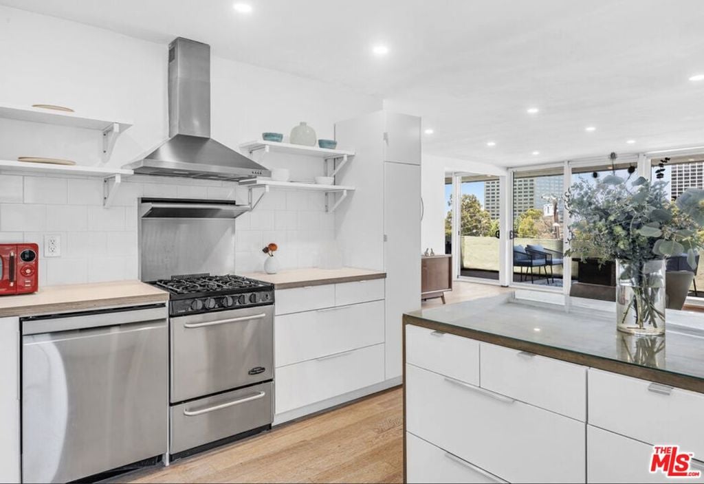 Photo of 3625 Fredonia Drive #2, Los Angeles, CA 90068 (MLS # 26848467)