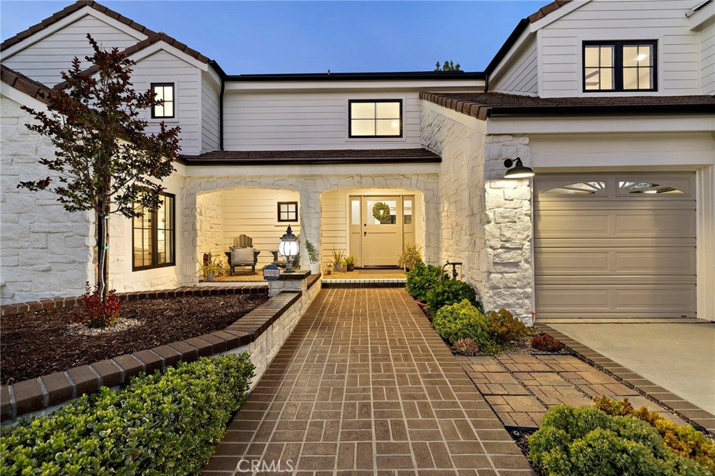 27562 Lost Trail Drive