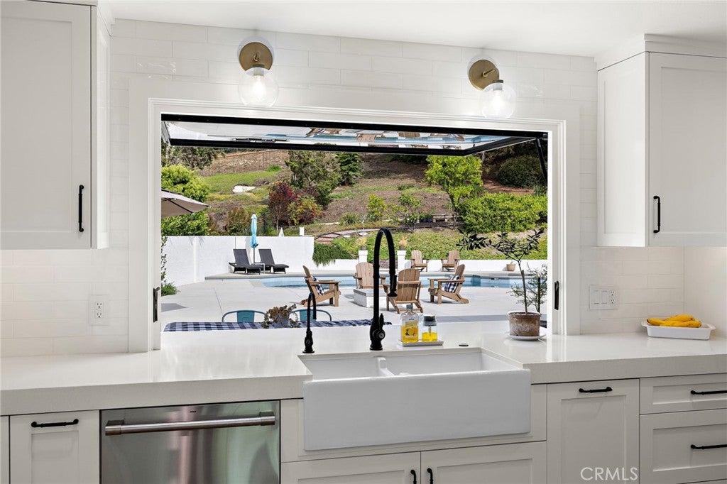 27562 Lost Trail Drive, Laguna Hills CA 92653 - Photo 11