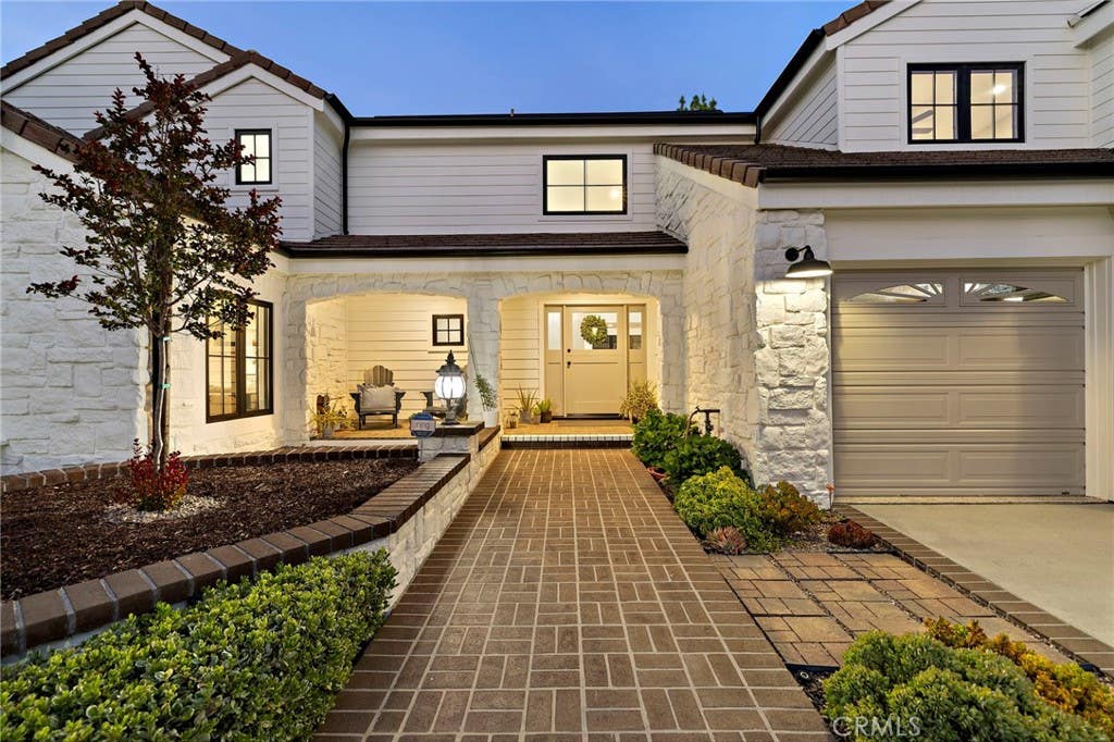 Photo of 27562 Lost Trail Drive, Laguna Hills, CA 92653 (MLS # NP26098783)