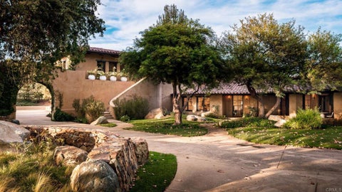 Photo of 525 Sleeping Indian Rd RD, Oceanside, CA 92057 (MLS # NDP2609589)