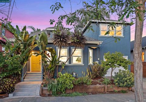 Photo of 3131 Mabel St St, Berkeley, CA 94702 (MLS # 41132354)