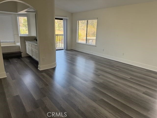 23298 Stony Creek