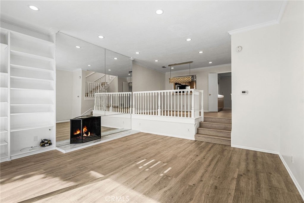 Photo of 974 Palo Verde AVE, Long Beach, CA 90815 (MLS # OC26197373)