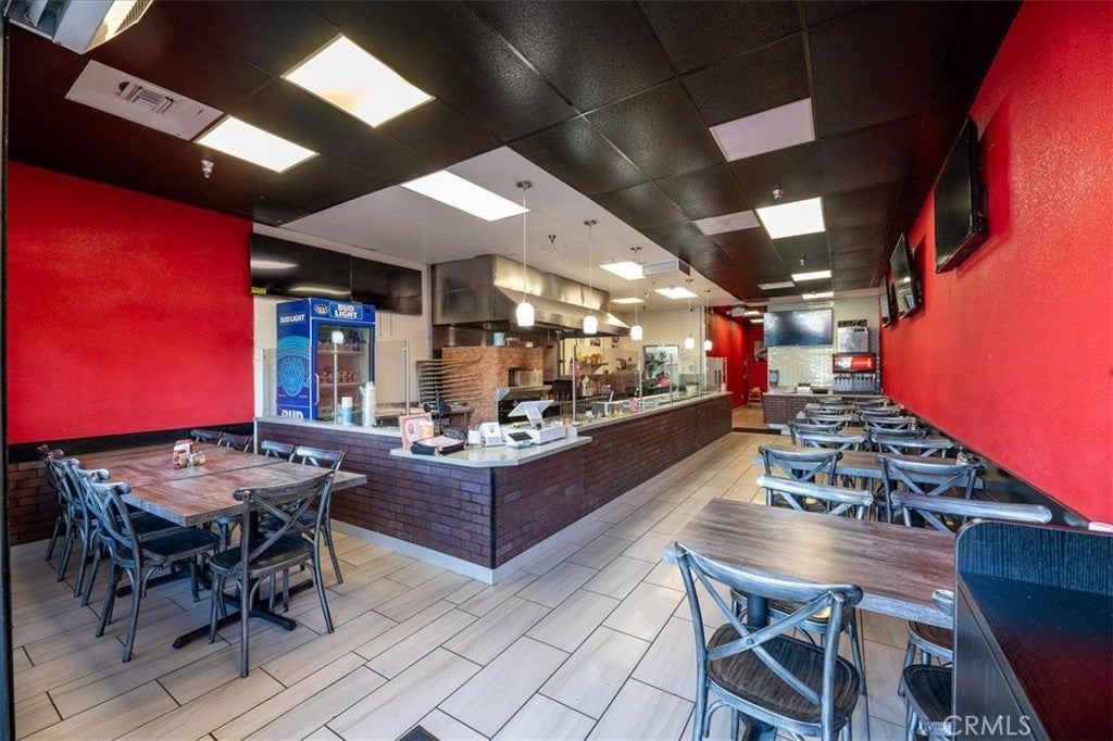 1477 E FOOTHILL BLVD