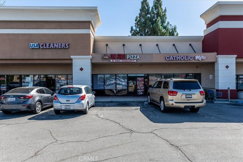 1477 E FOOTHILL BLVD