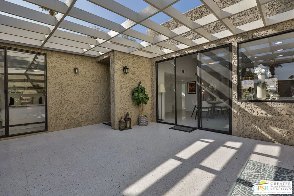 Palm Springs, California 92262, United States, 3 Bedrooms Bedrooms, ,2 BathroomsBathrooms,Residential,Active,132719