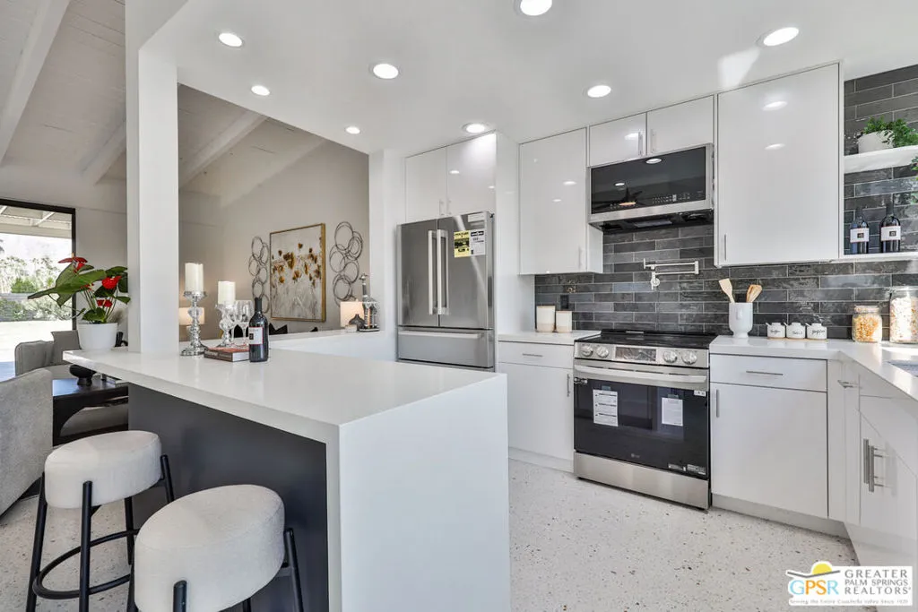 Palm Springs, California 92262, United States, 3 Bedrooms Bedrooms, ,2 BathroomsBathrooms,Residential,Active,132719