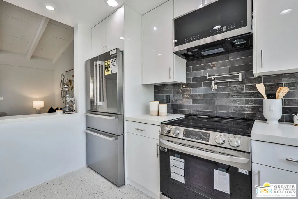 Palm Springs, California 92262, United States, 3 Bedrooms Bedrooms, ,2 BathroomsBathrooms,Residential,Active,132719