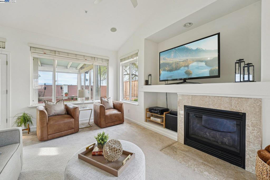 2870 Gelding Ln