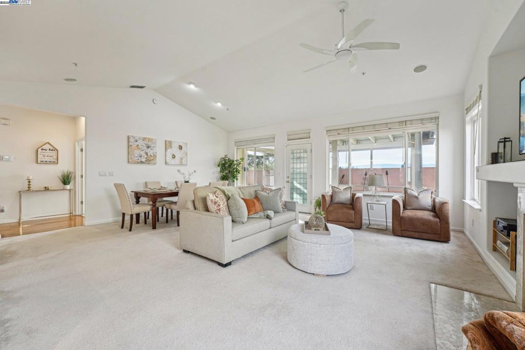 2870 Gelding Ln