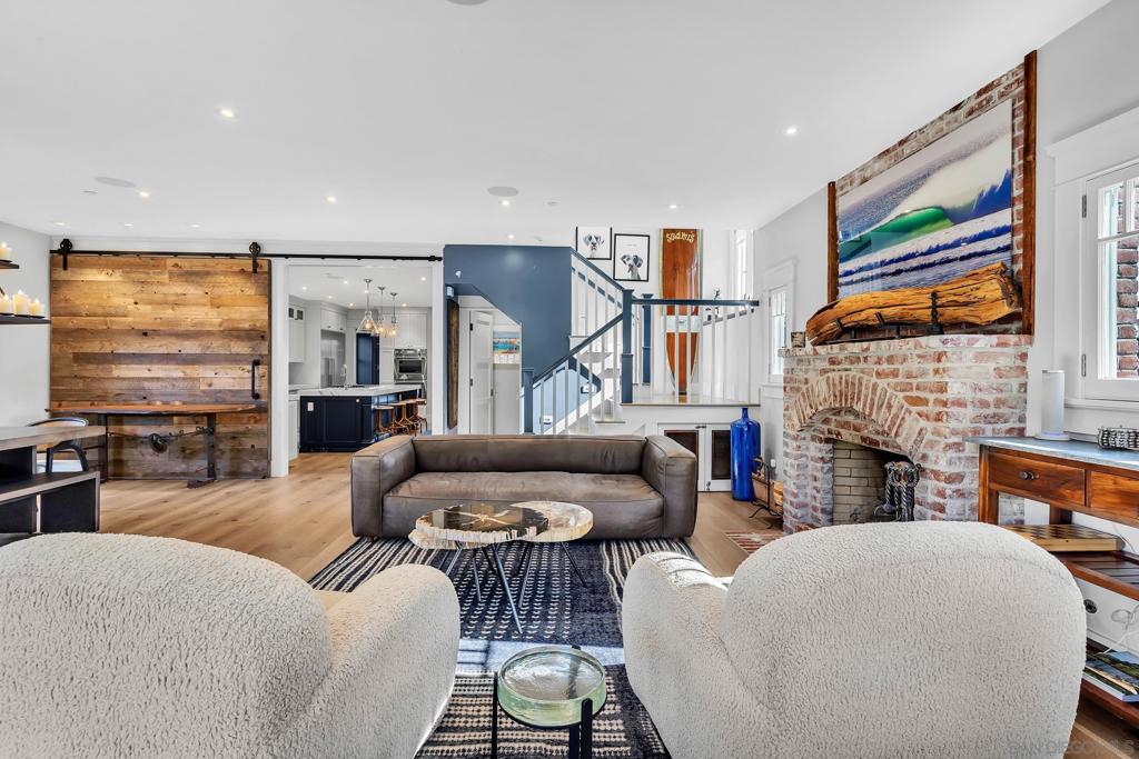 1027 G Avenue