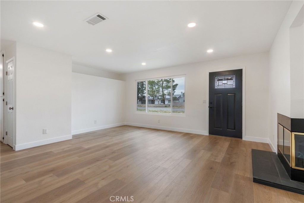 Properties 4 17244 Schollview