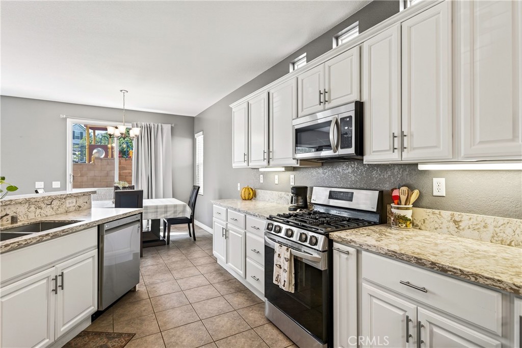 5759 Mapleview Drive