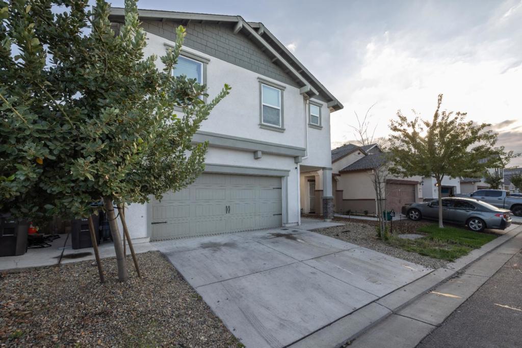 654 Flagstone Drive