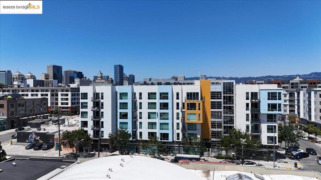 OAKLAND - Residential