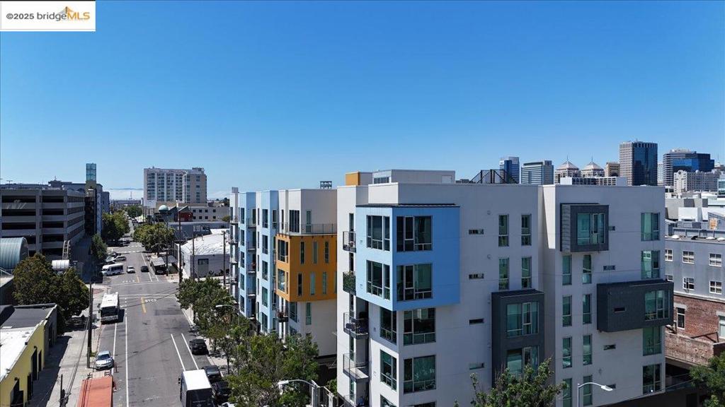 OAKLAND - Residential