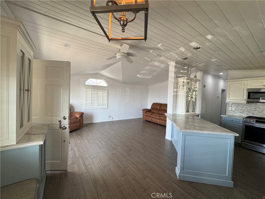 Huntington View (HTVW) - Residential Lease