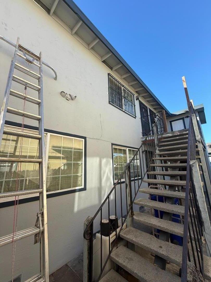 219 Barrett Avenue