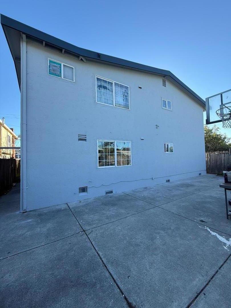 219 Barrett Avenue