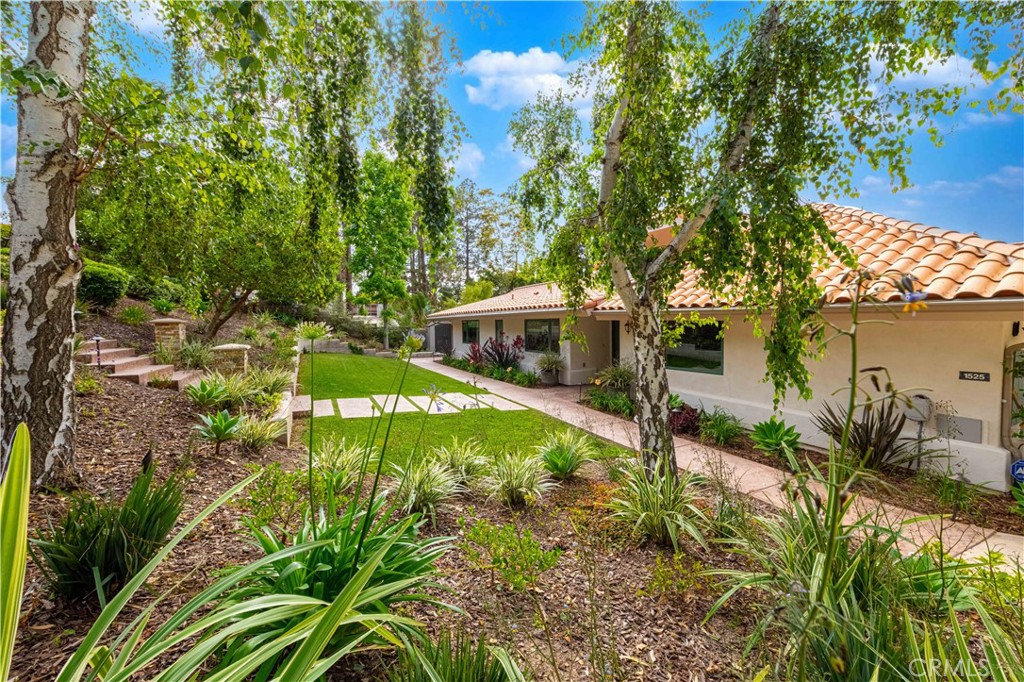 Las Posas Estates - Residential