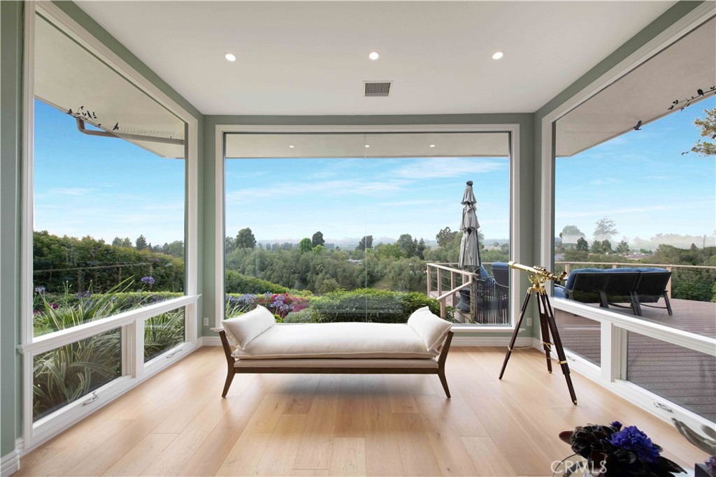 Las Posas Estates - Residential