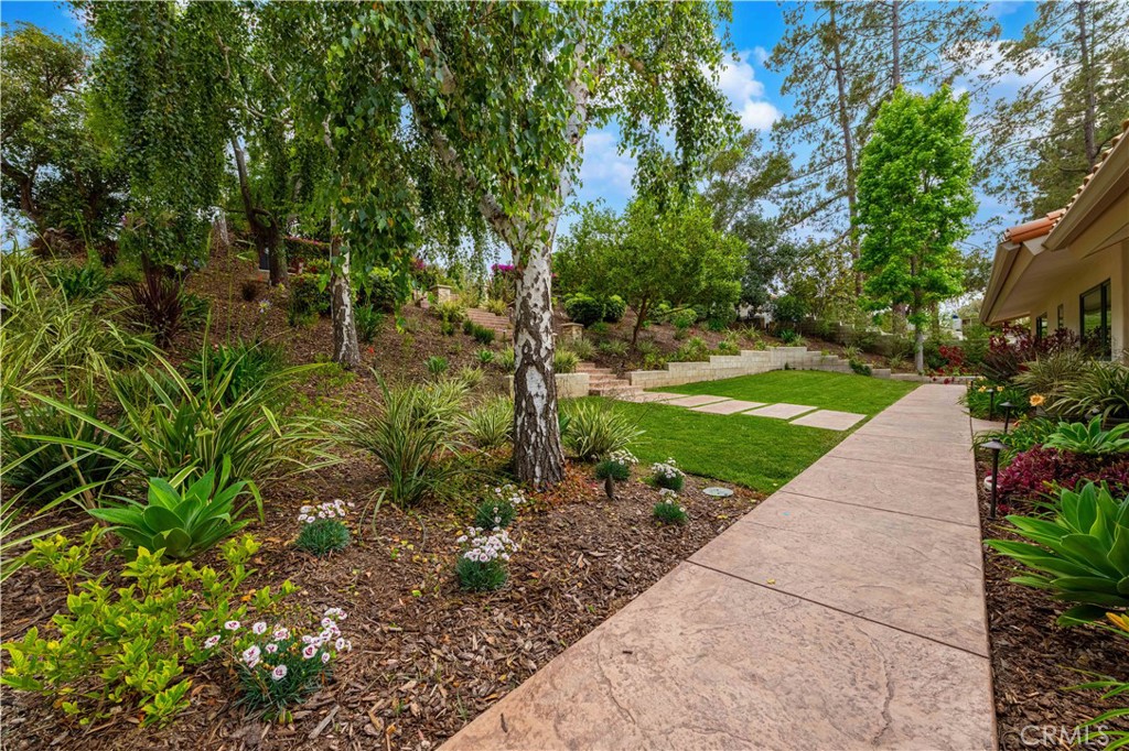 Las Posas Estates - Residential
