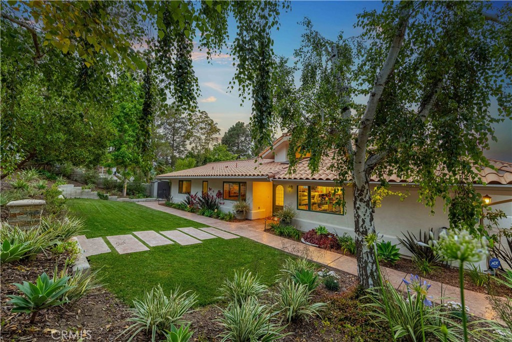 Las Posas Estates - Residential