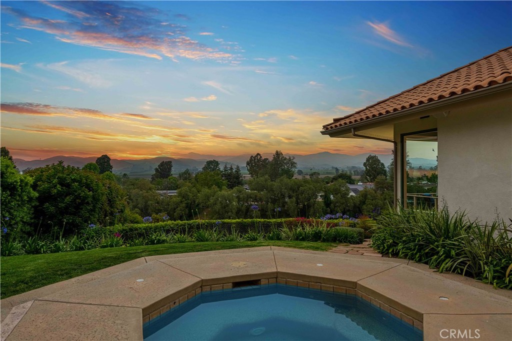 Las Posas Estates - Residential
