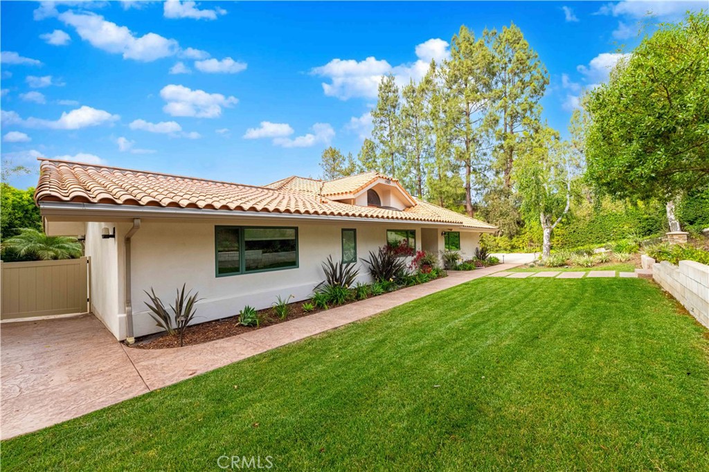 Las Posas Estates - Residential