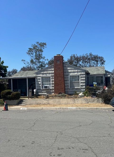 2537 E 13th St National City CA 91950