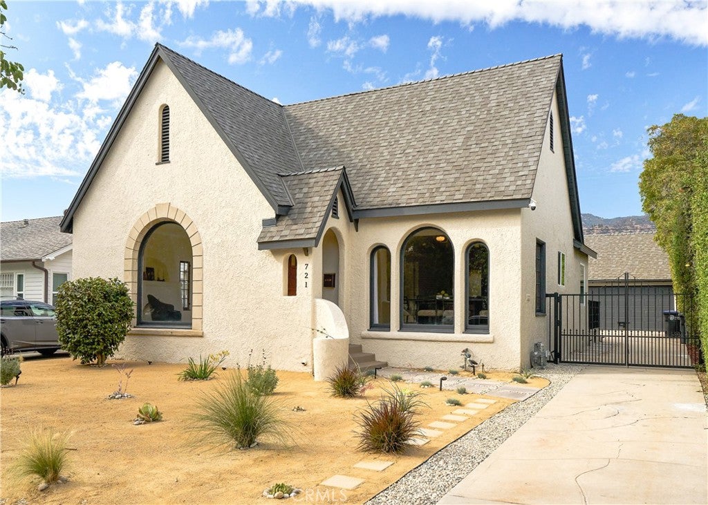 721 Palm Drive