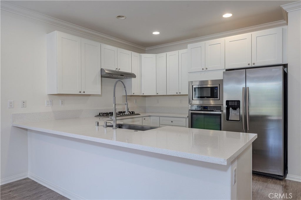 22 Willow Way, Lake Forest CA 92630 - Photo 9