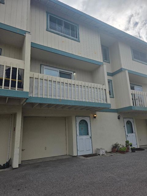 Photo of 420 Dela Vina Avenue #2, Monterey, CA 93940 (MLS # ML82027955)