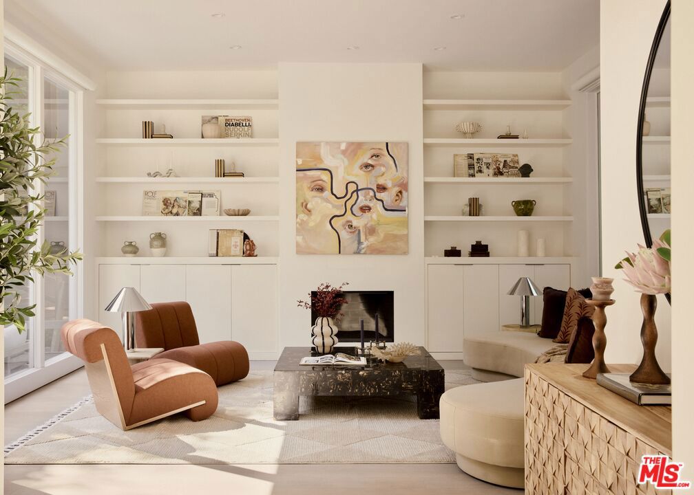 2831 Nichols Canyon Road