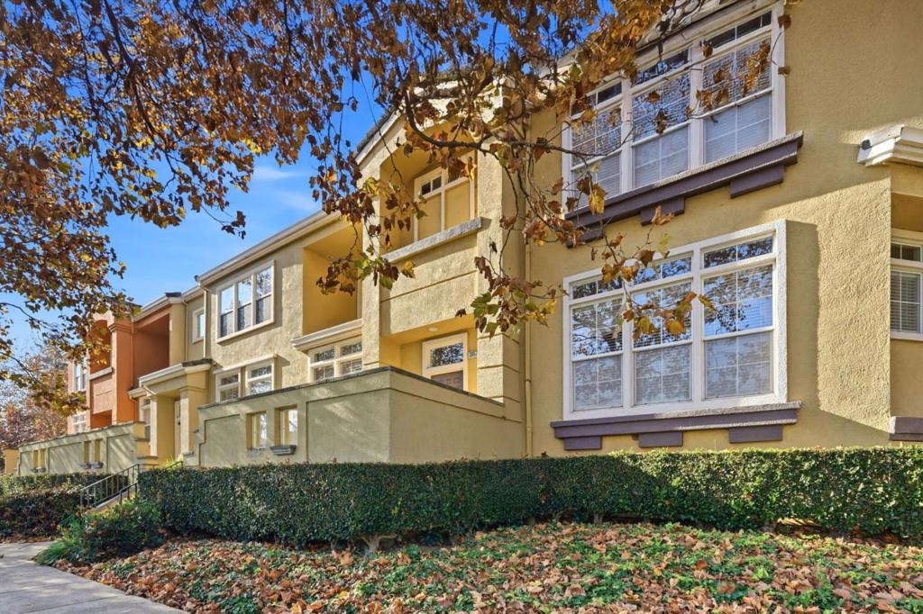 3506 Dickenson