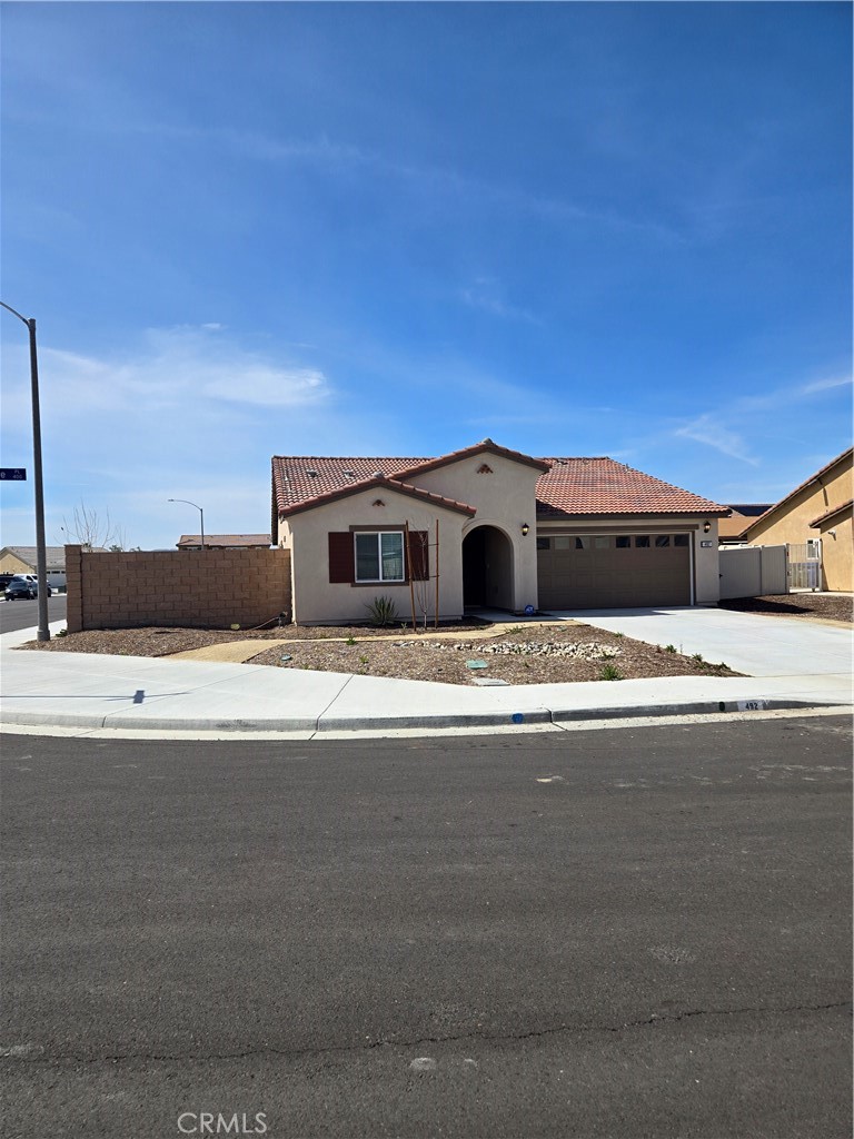 492 Foursquare Place