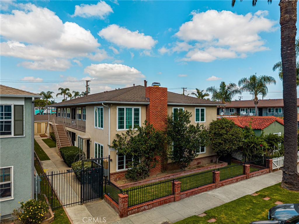 2045 Pine