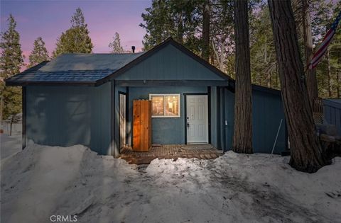 Photo of 10638 Pine Drive, Wofford Heights, CA 93285 (MLS # SR25233275) Photo of 10638 Pine Drive, Wofford Heights, CA 93285 (MLS # SR25233275)