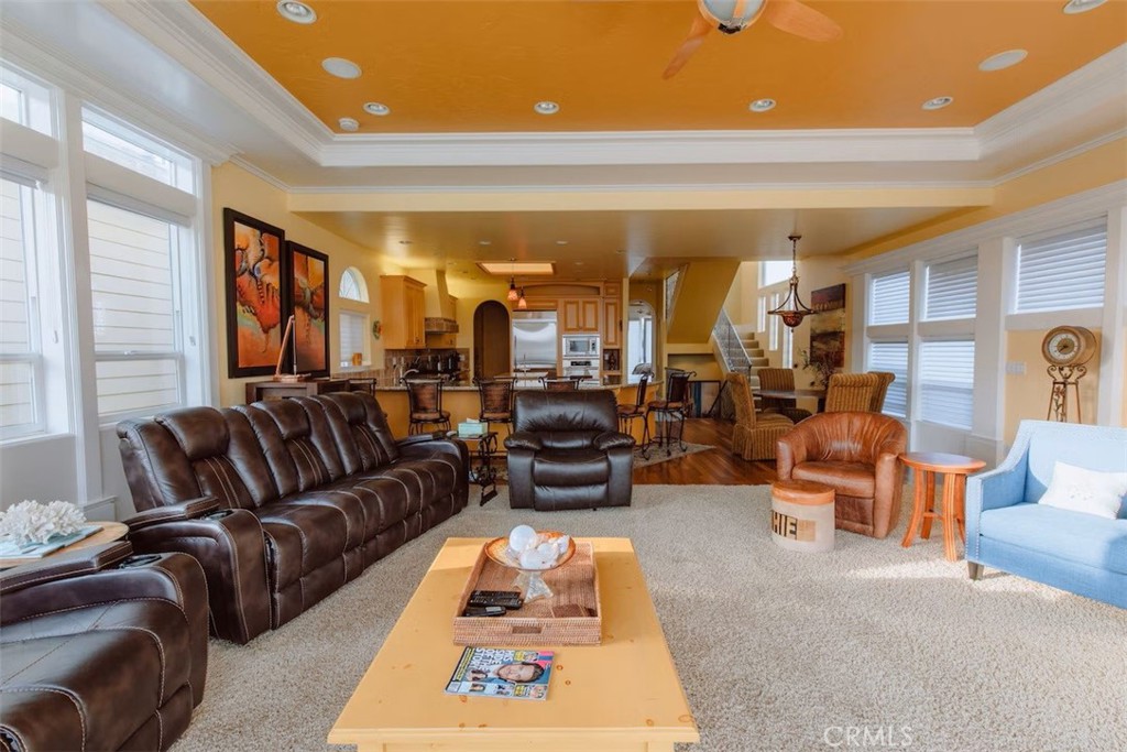 PROPERTIES 325 Juanita Avenue