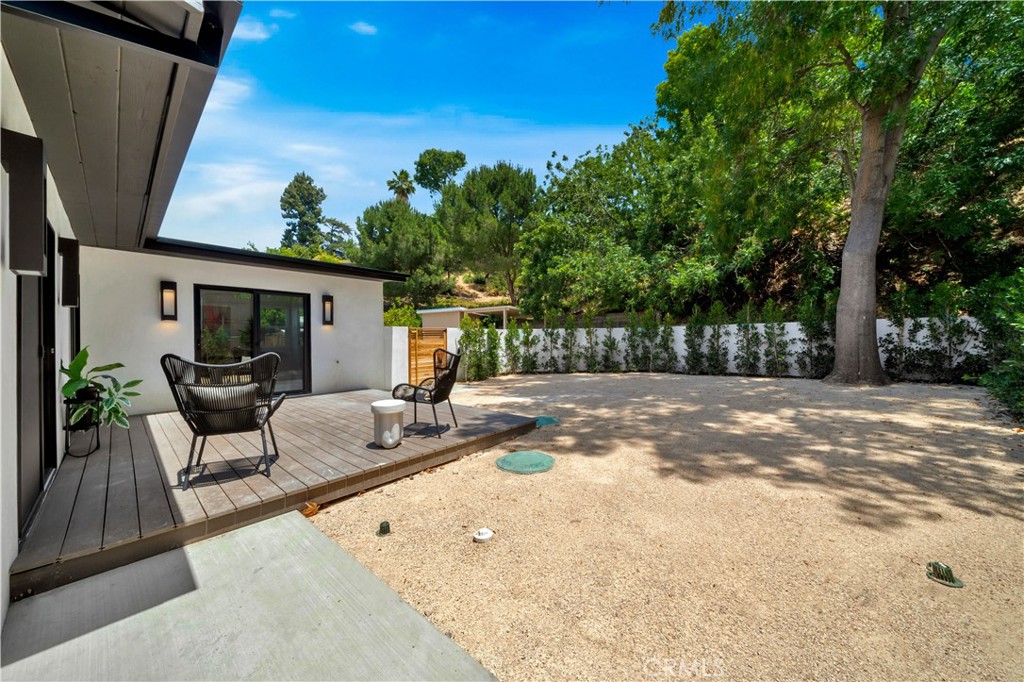 Properties 3 819 Montecito Drive