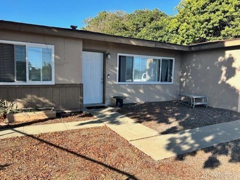 Photo of 515 Mynah PL Pl, Vista, CA 92083 (MLS # NDP2510053)