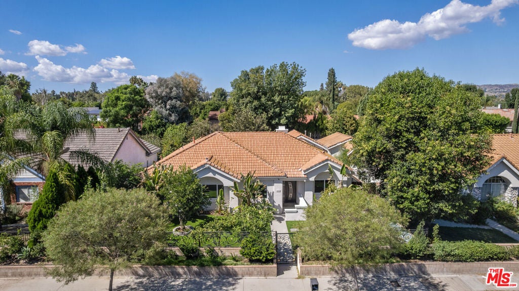 6243 Fallbrook Avenue