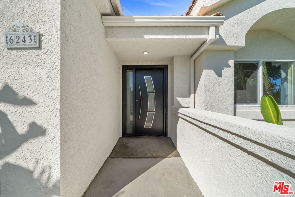 6243 Fallbrook Avenue