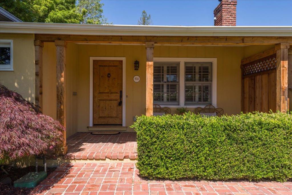 934 Florence Lane