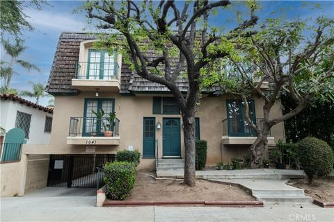 Photo of 1041 9th Street, Santa Monica, CA 90403 (MLS # SR26048580)